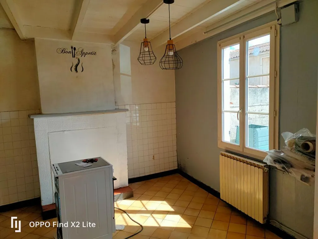 Cuisine - Maison en Pierre à Rénover avec Terrain à Surgères