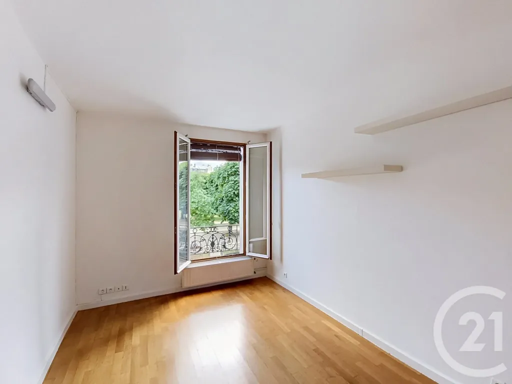 Stanze - Bright 2-Bedroom Flat with South View in St Denis