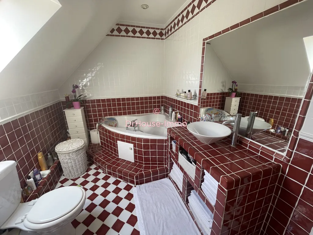 Vannitoad - Family House with Full Basement in Ormoy