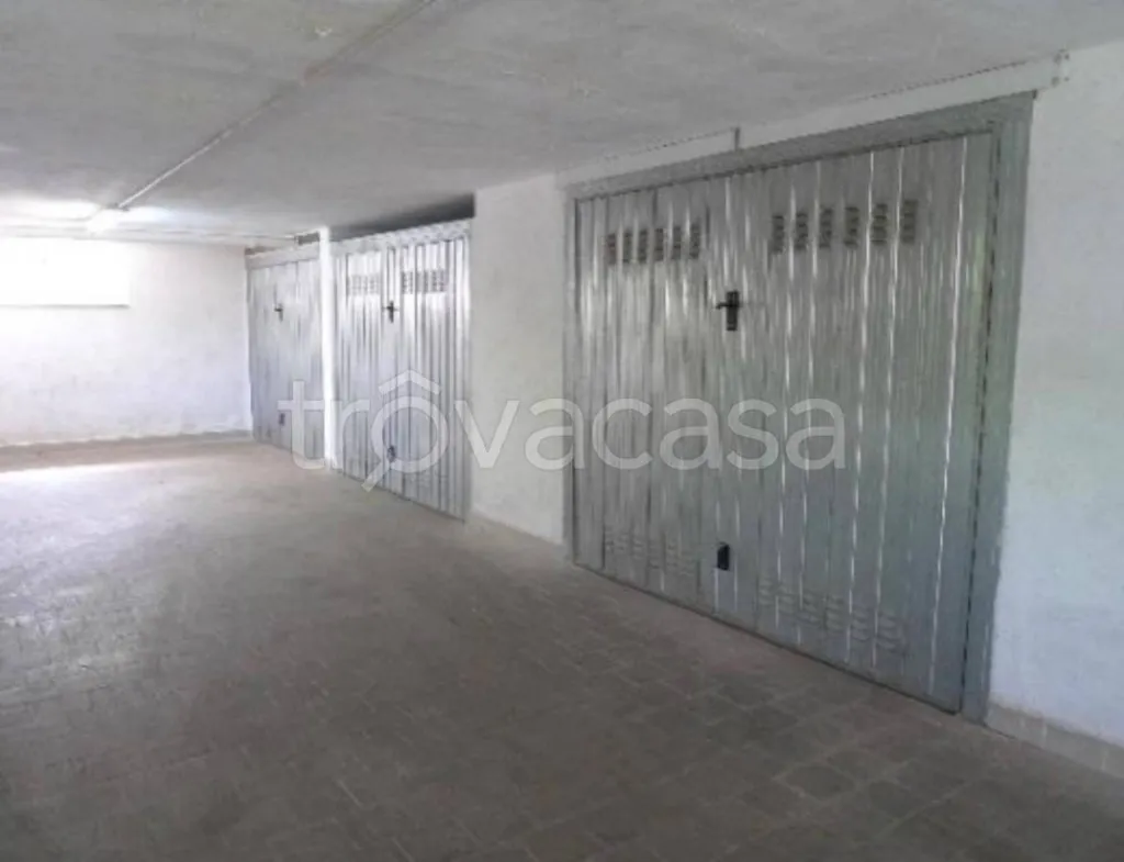 Garage - Bifamiliar Villa with Garden in Cellole