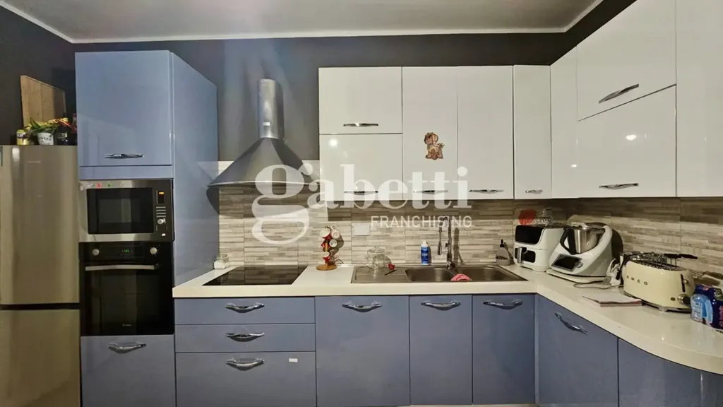 Cuisine - Rustic 4-Room Apartment with Terraces in Florence