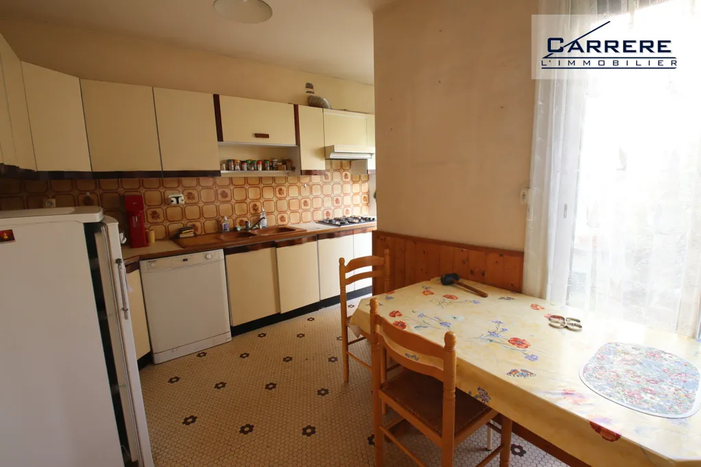 Kitchen - House with Garden in Cenon