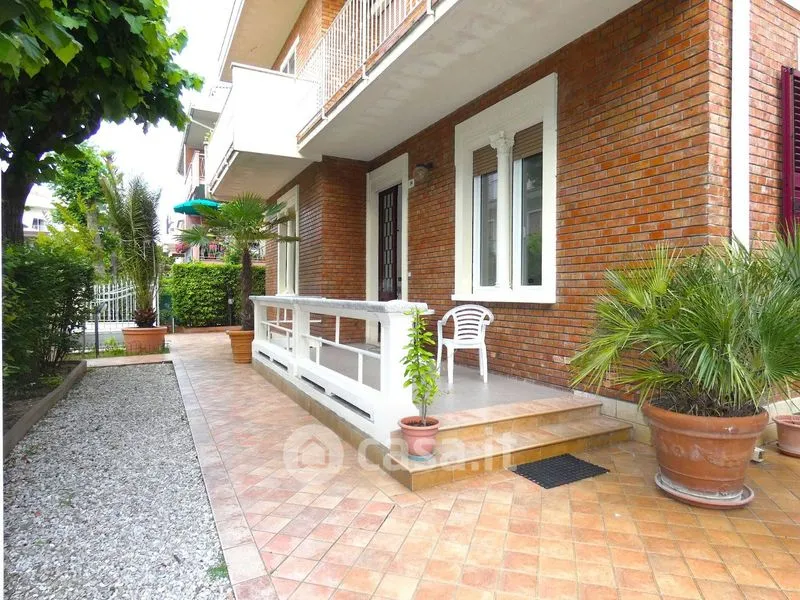 Terrasse - Apartment with Private Courtyard in Riccione