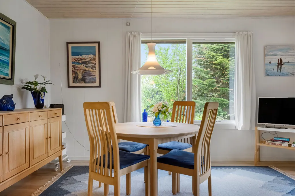 Söögituba - Charming Holiday Home with Terrace on Bogø