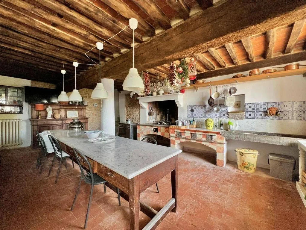 Cuisine - Luxury Villa with Park View near Lucca