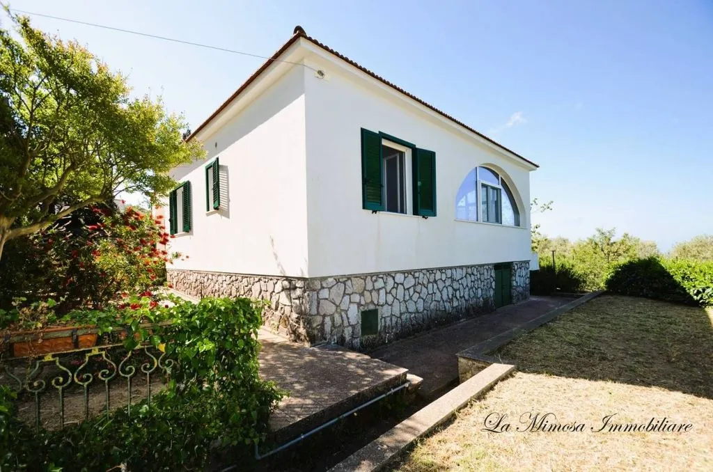 Välivaade - Luxury Villa with Sea View in Massa Lubrense