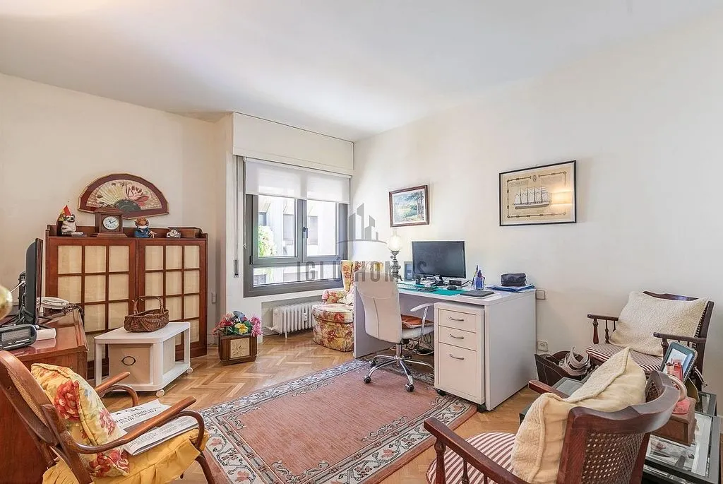 Kabinet - Apartment with Terrace in Ríos Rosas, Madrid