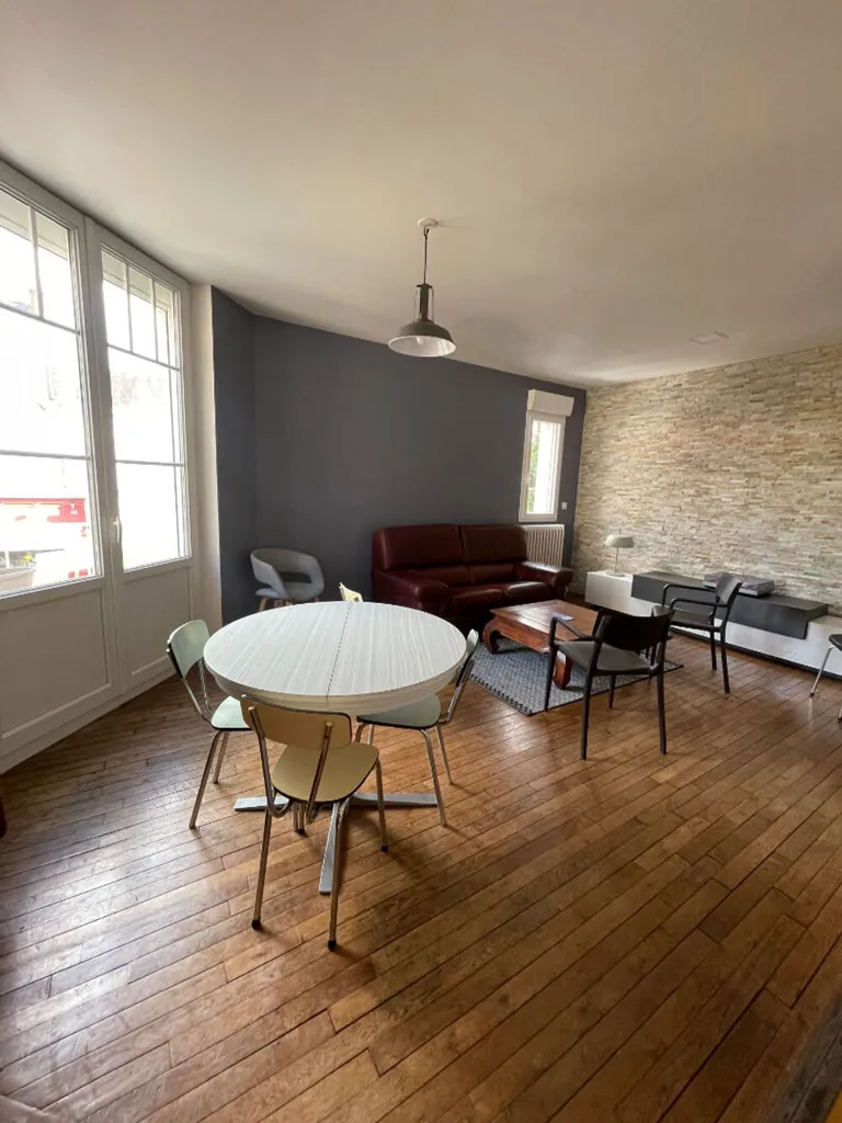 Salle à manger - Appartement Meublé avec Balcon à Angers