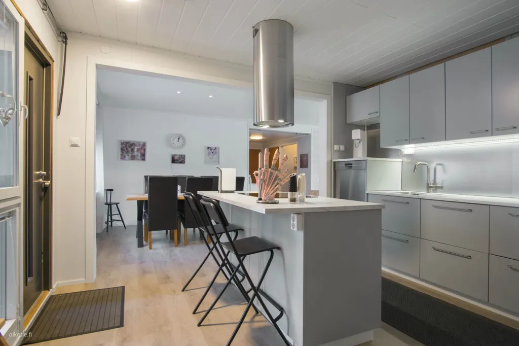 Cucina - Renovated Detached House in Keminmaa Centre