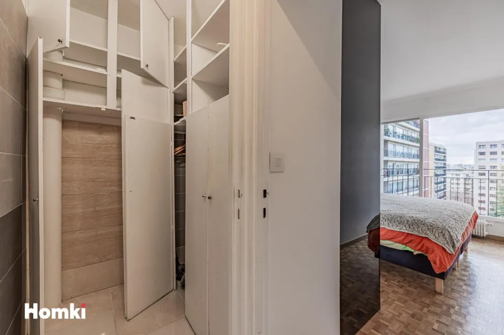 Chambres - Appartement T2 avec Balcon à Paris 75011