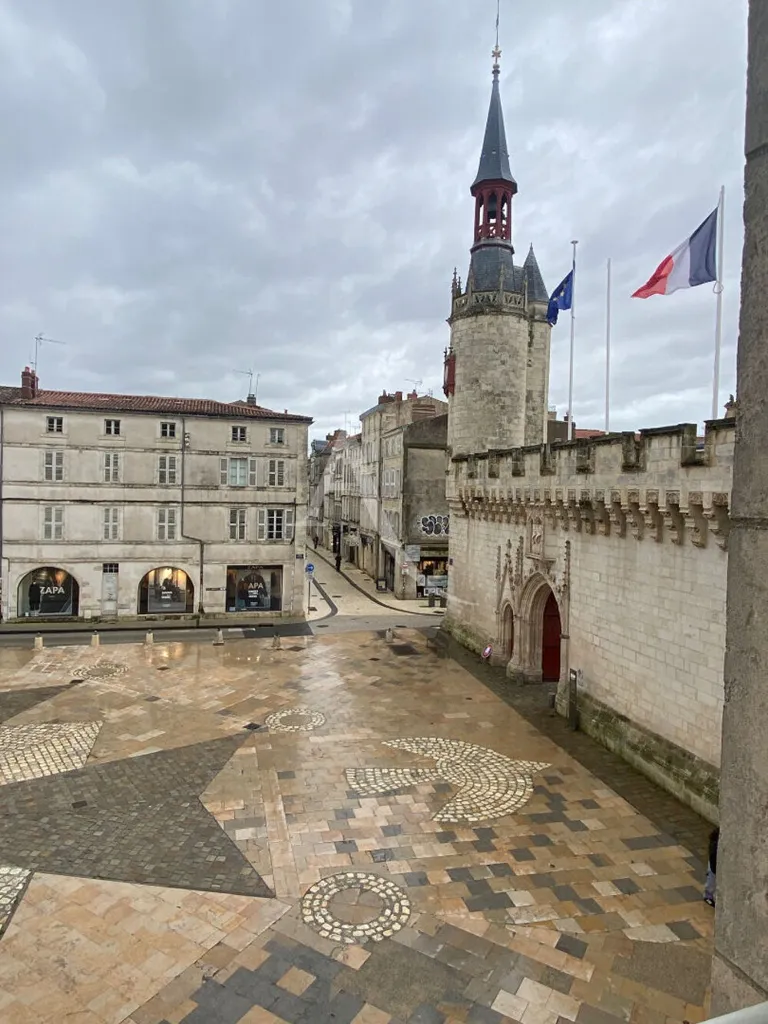 Aed - Luxury Apartment with Panoramic View in City Centre