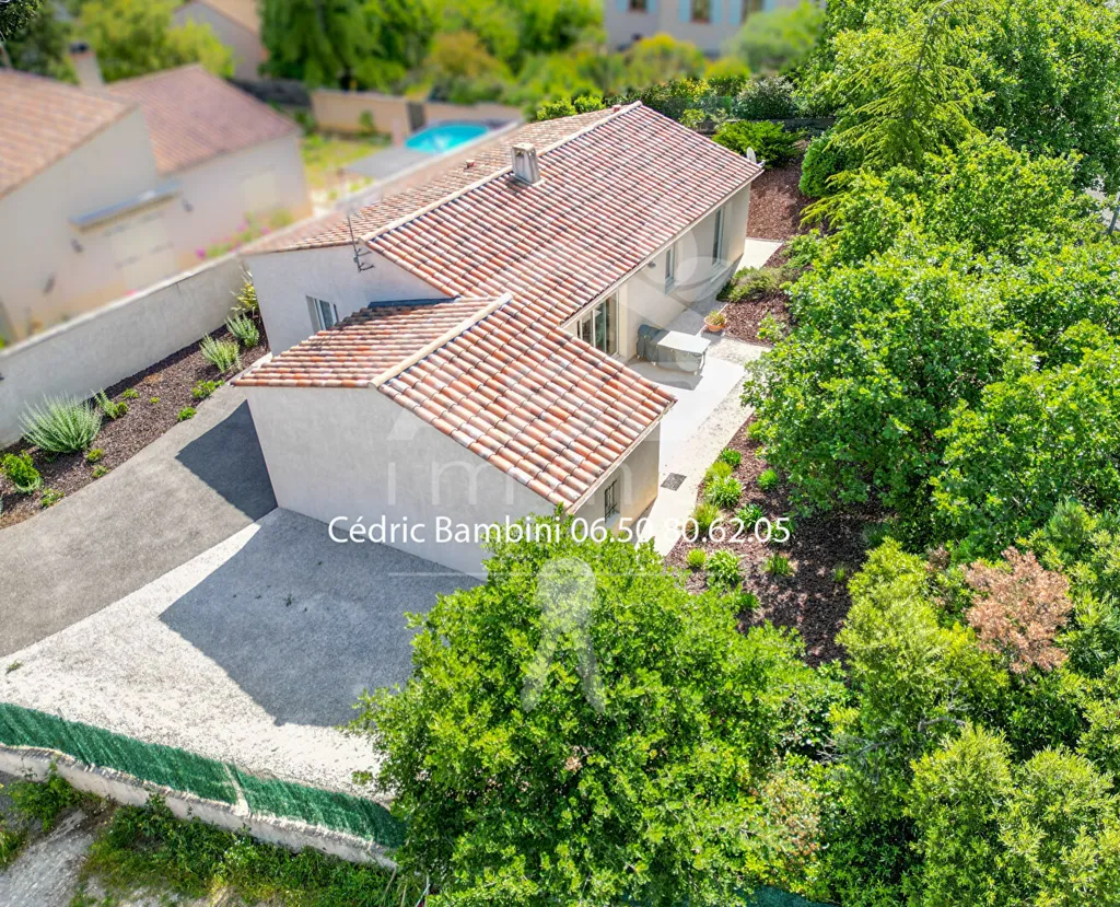 Õhuvaade - Recent Flat-Plan House with Garden near Town Centre