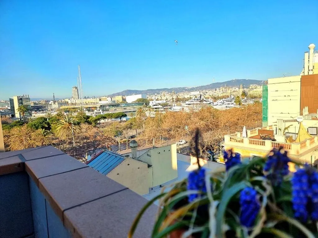 balcony