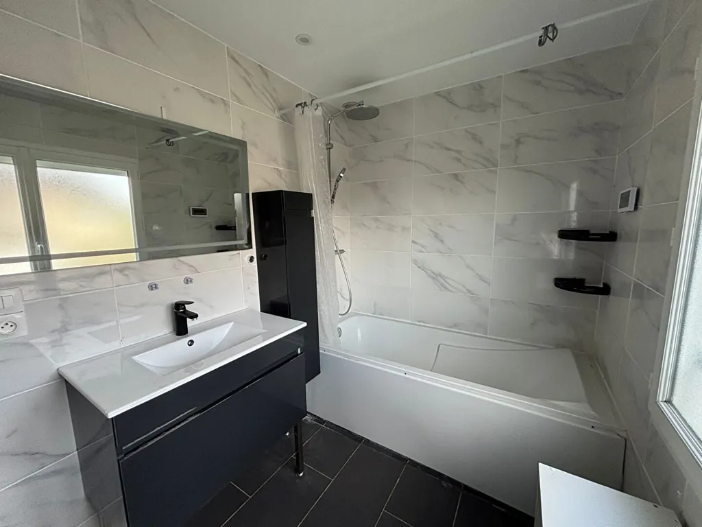 Vannitoad - Spacious Flat with Terrace in Trilport