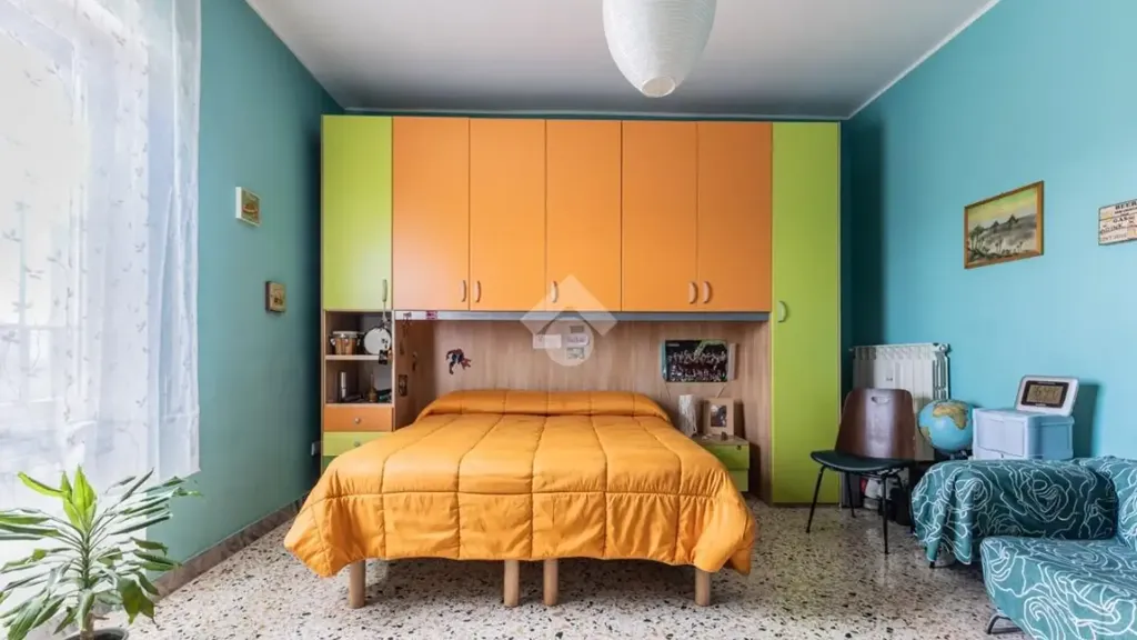 Magamistoad - Rearranged Apartment with Balcony in Sutri