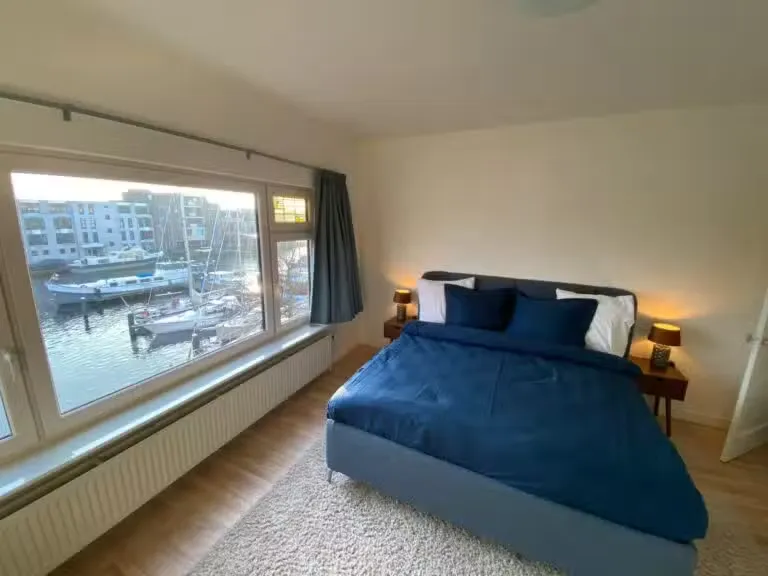 Chambres - Grachten House with Water View in Leiden