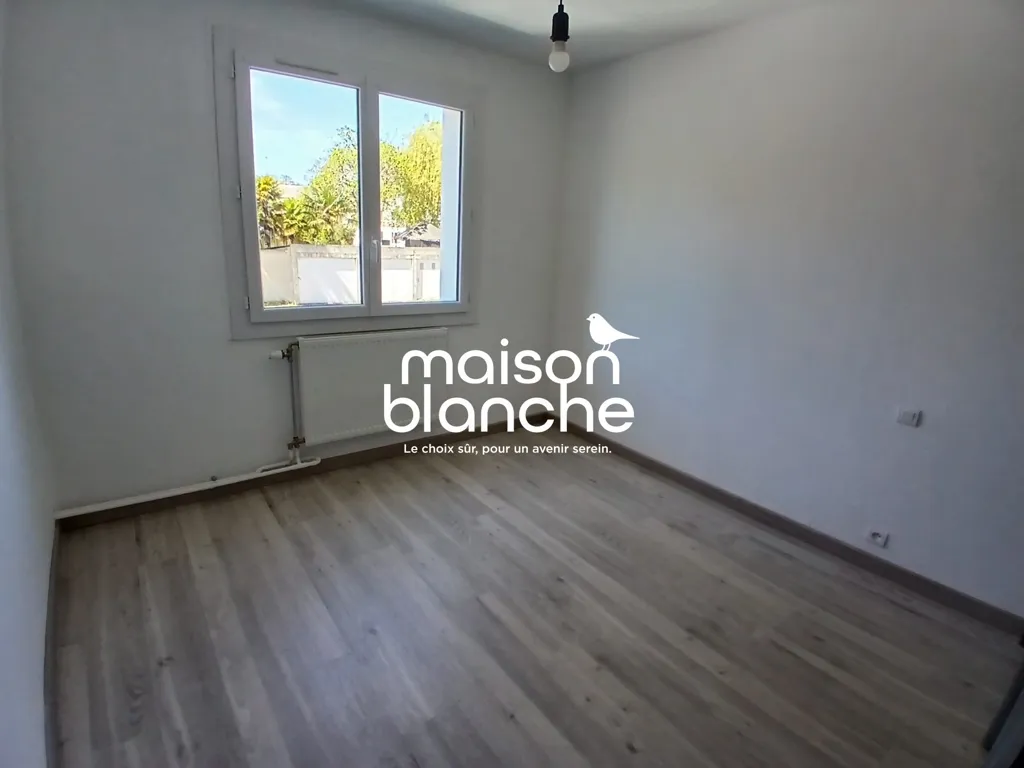 Pièces - Appartement Lumineux avec Parking à Parthenay
