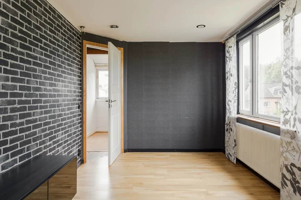 Pièces - Charming 1½-Floor Villa with Garden in Gnosjö