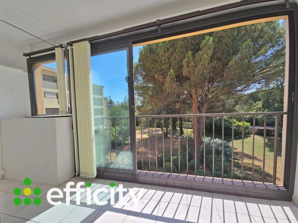 Rõdu - 3-Bedroom Apartment with South-West Exposure in Fréjus