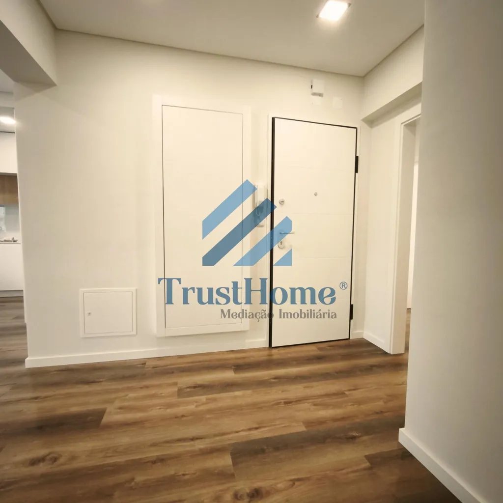 hallway_entrance