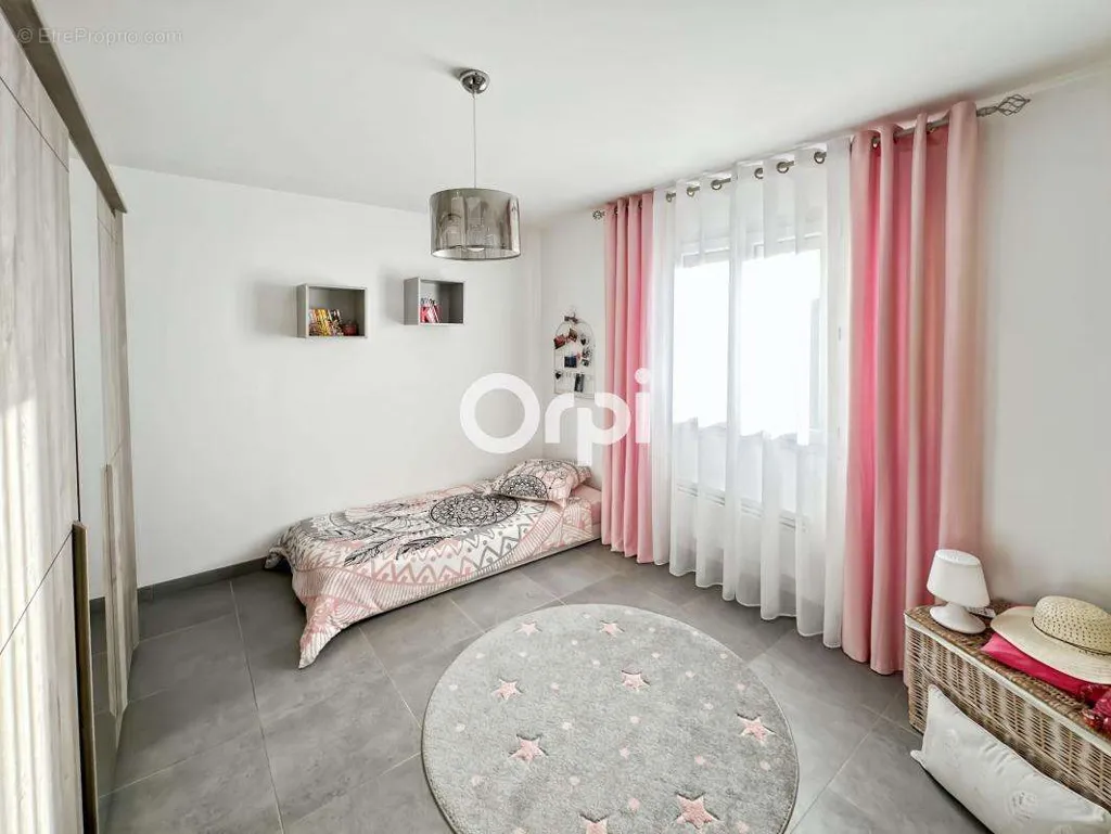 Magamistoad - Charming House with Pool in Eoures