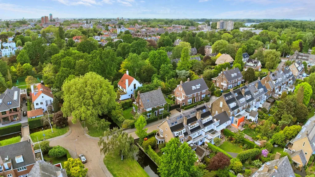 Aerial - Villa with Garden in Rotterdam-Kralingen