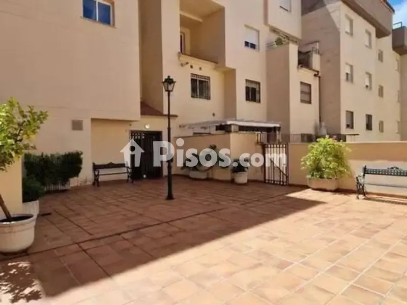 Garden - Spacious Duplex with Terrace in Huerta de La Reina