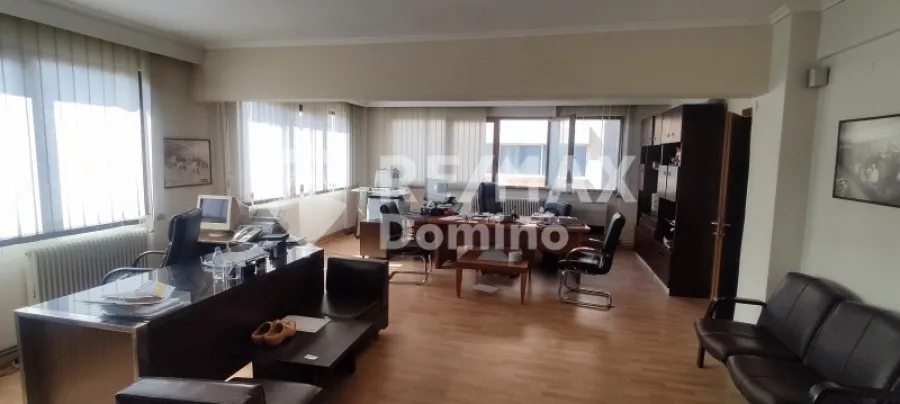 Office - Office with Open View in Thessaloniki Vardaris