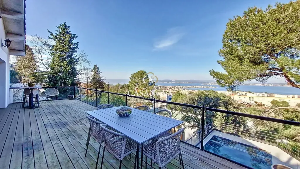 Terrass - Villa with Sea View on Mont Saint-Clair, Sète