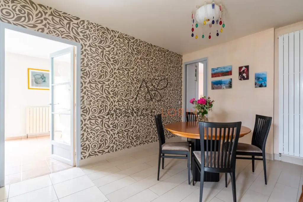 Salle à manger - Maison Étendue avec Jardin à Chatou
