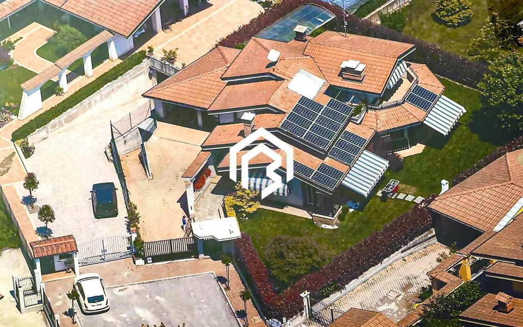 Õhuvaade - Villa with Private Garden in Vignolo