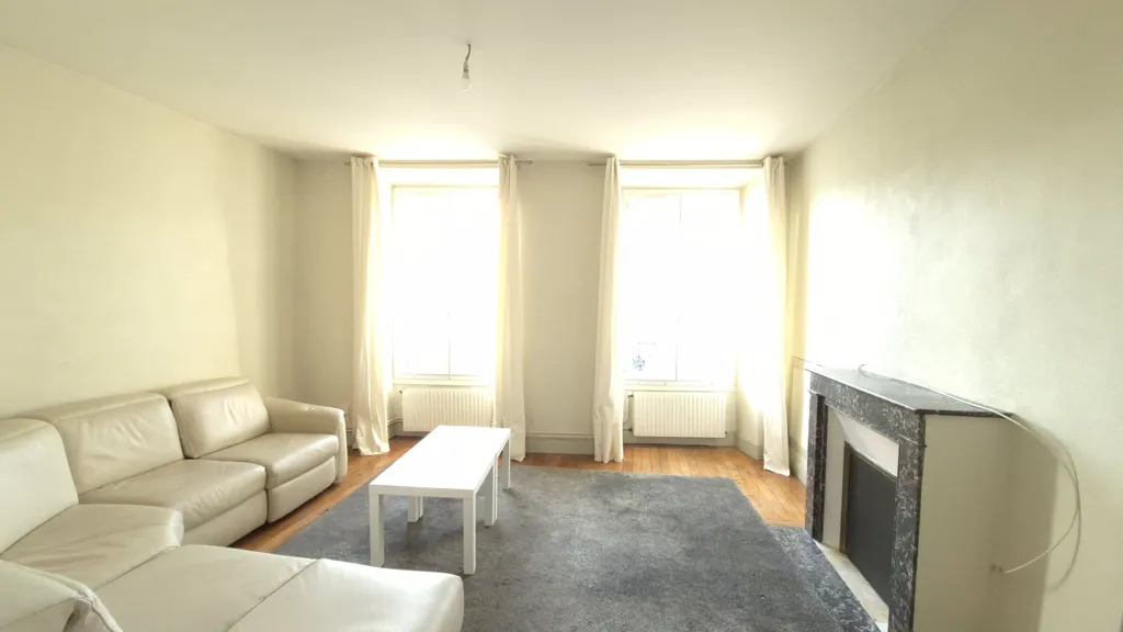 Séjour - Appartement de rez-de-chaussée avec cave à Pithiviers