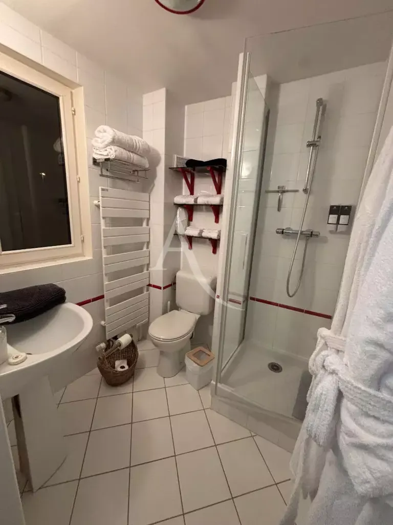 Salles de bain - Maison de Maître avec Piscine à Lamotte-Beuvron