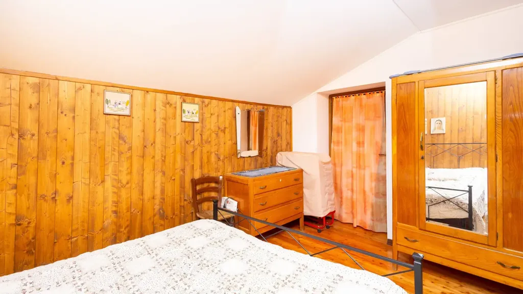 Chambres - Rustic Mountain Chalet with Courtyard in Sampeyre