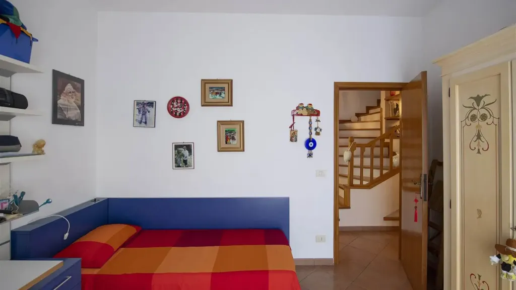 Magamistoad - Bifamiliar Villa with Terrace in Senigallia