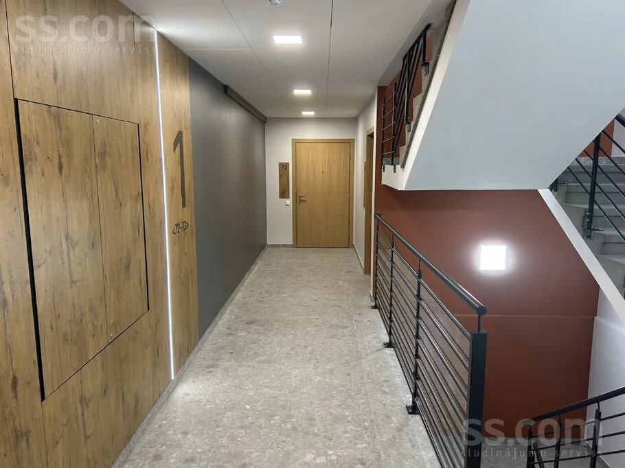 Esik - Studio Apartment with Elevator in Riga Centre
