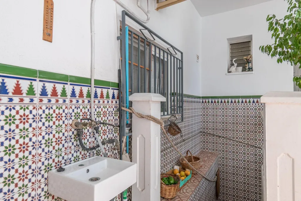 Vannitoad - Corner House with Pool in Atarfe