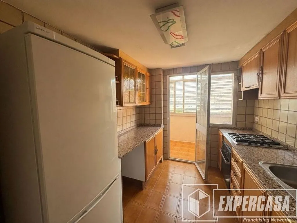 Köök - Apartment with Balcony and Views in Terramelar
