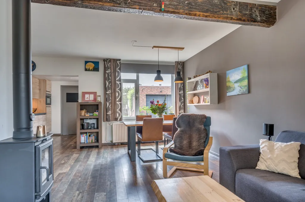 Séjour - Modernised Two-Storey House with Garden in Reuver