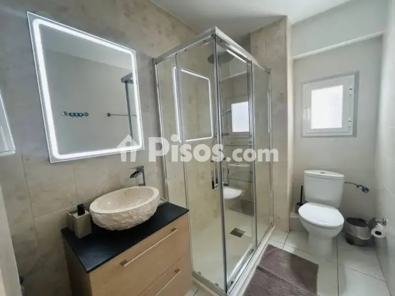Bathrooms - Seafront Apartment with Terraces in Dénia