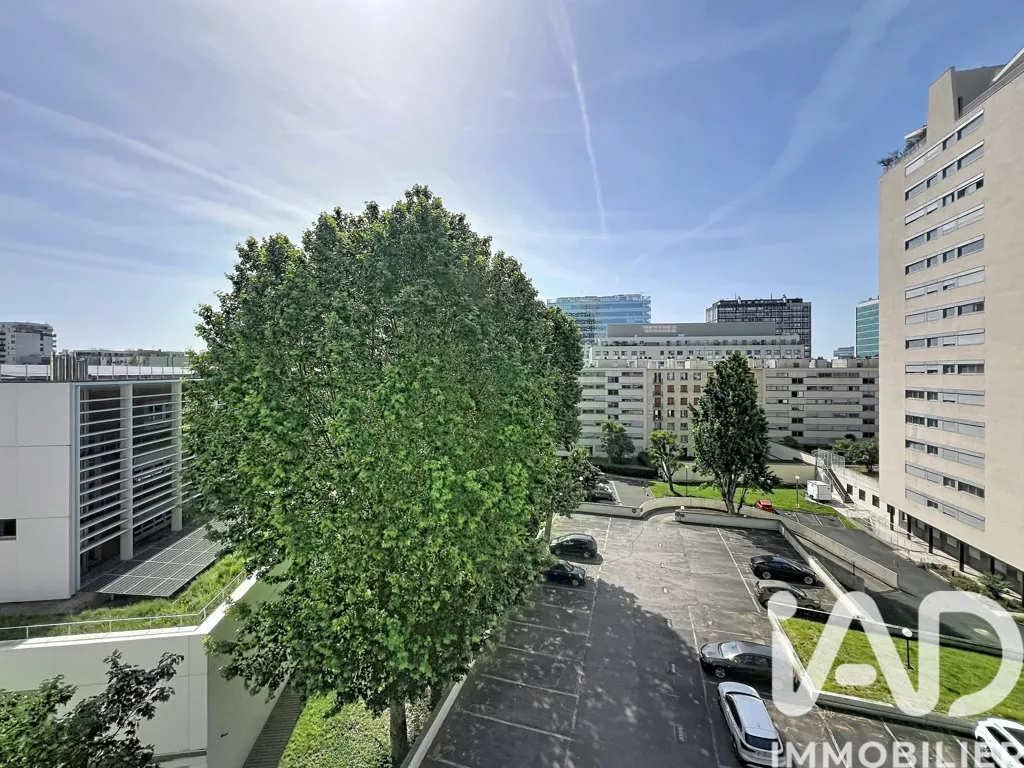 Balcon - Studio avec Balcon et Parking à Courbevoie