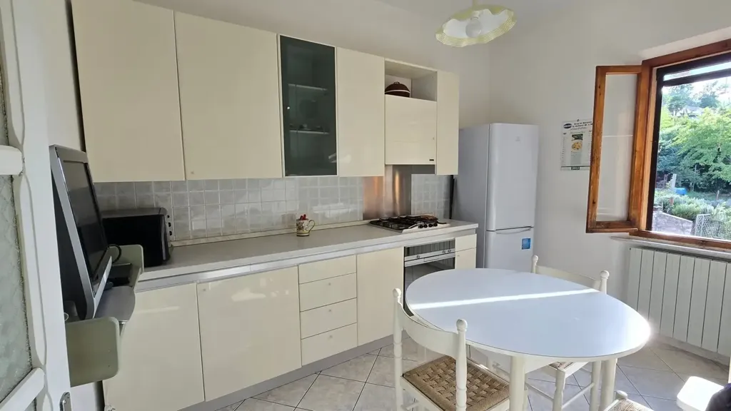 Köök - Historic Apartment with Panoramic Terrace in Todi