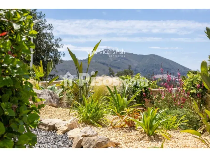 Aed - Renovated Villa with Pool in Jávea