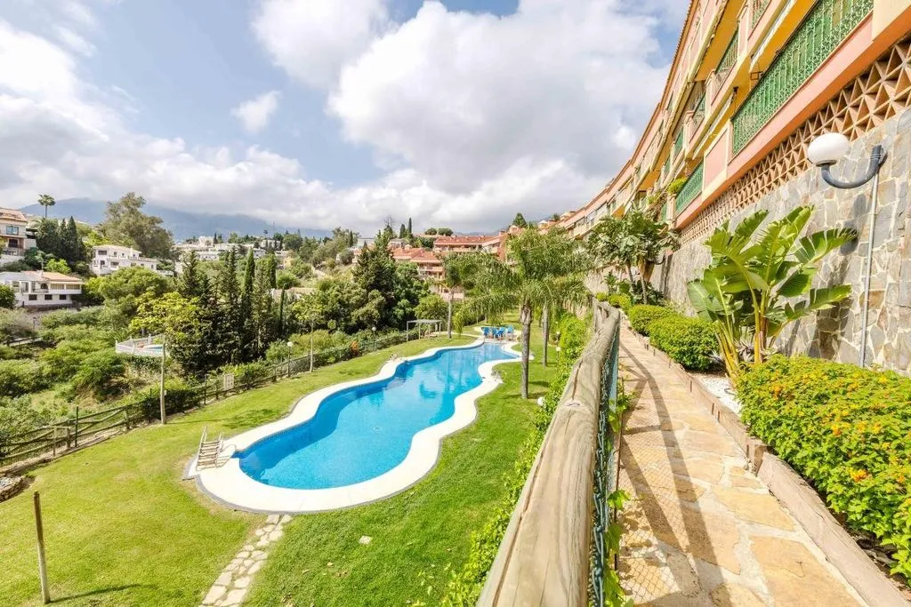 Piscine - Duplex Penthouse with Sea Views in Fuengirola