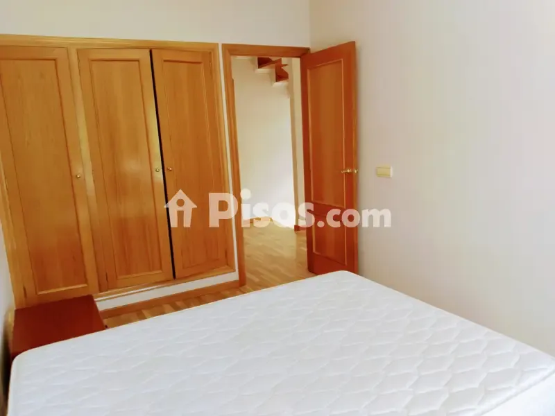 Chambres - Duplex with Balcony and Garage in Calle Lodum