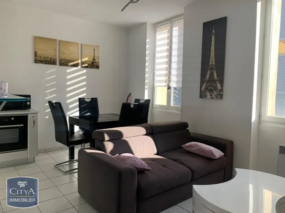 Cuisine - Appartement Meublé en Centre-Ville à Fréjus