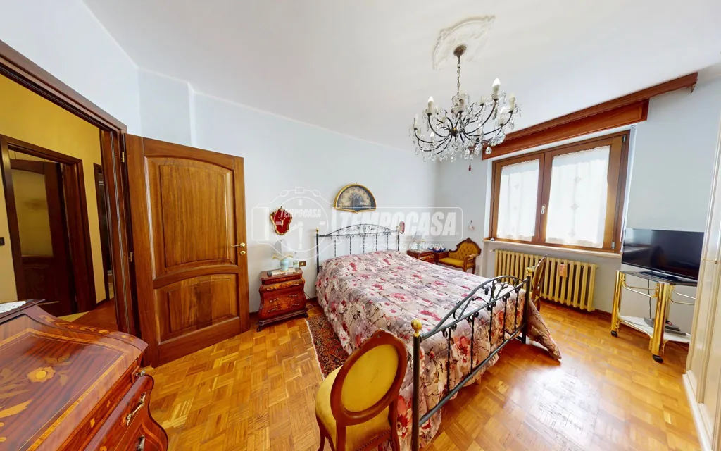 Bedrooms - Apartment with Garden in Rivarolo Canavese
