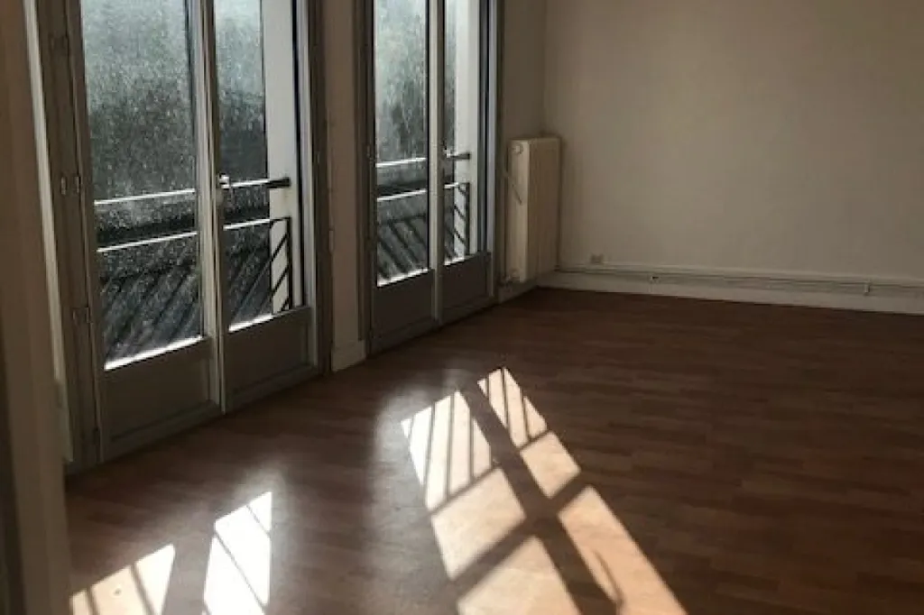 Stanze - Bright 3-Piece Apartment in Bordeaux