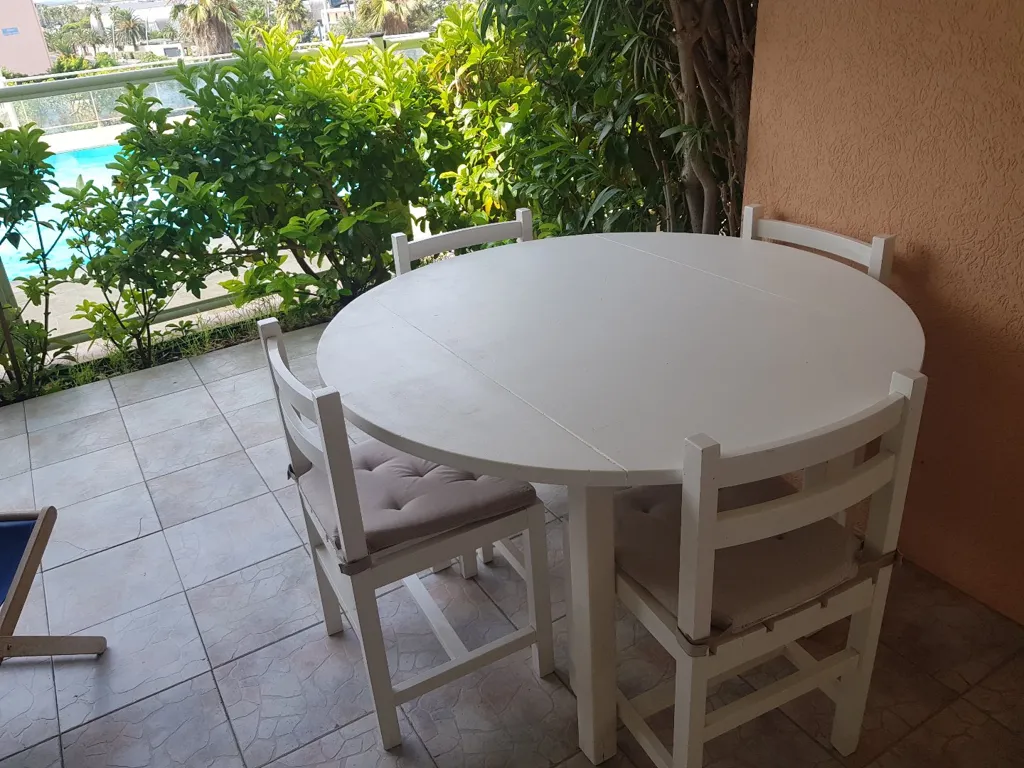 Terrasse - Appartement 2 Pièces avec Piscine à Sète