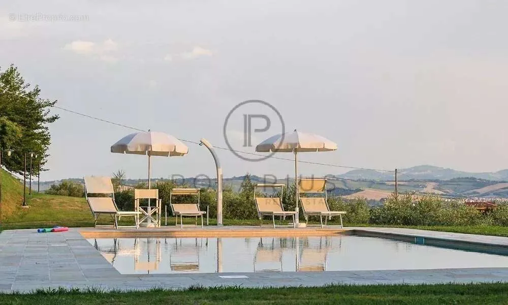 pool_area